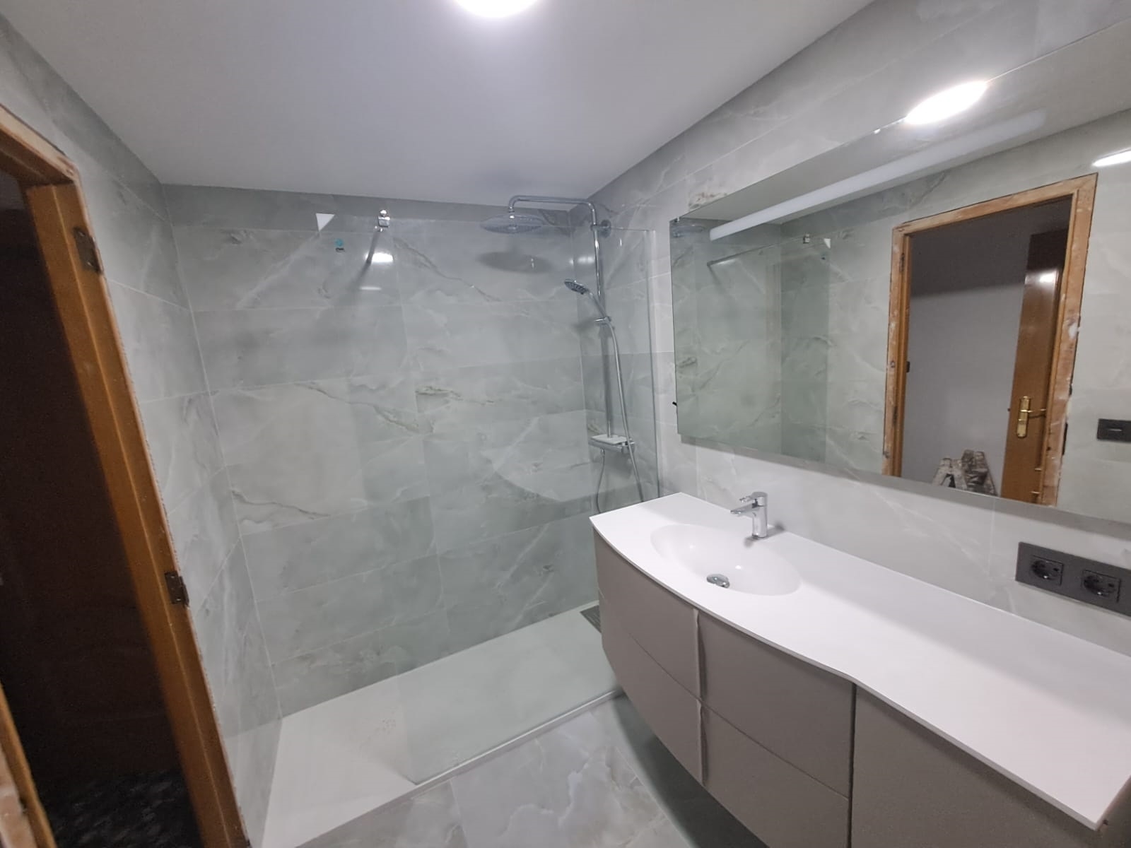 Valencia Bathroom Renovation